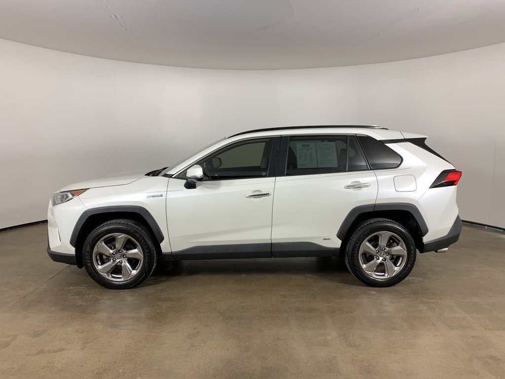 Used 2020 Toyota RAV4 Limited image 17