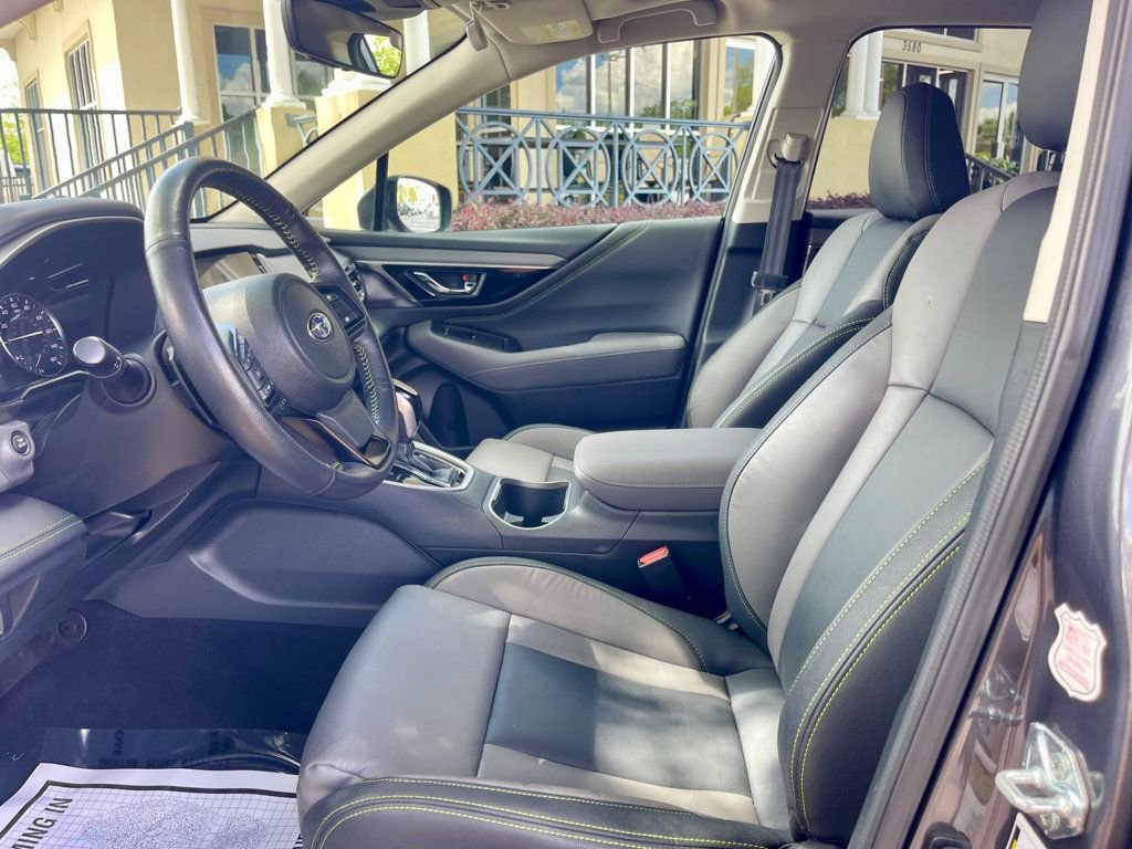 Used 2025 Subaru Outback Onyx Edition image 11