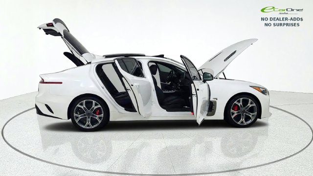 Used 2020 Kia Stinger GT1 RWD image 19