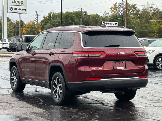 Used 2023 Jeep Grand Cherokee L Limited AWD/4WD image 2