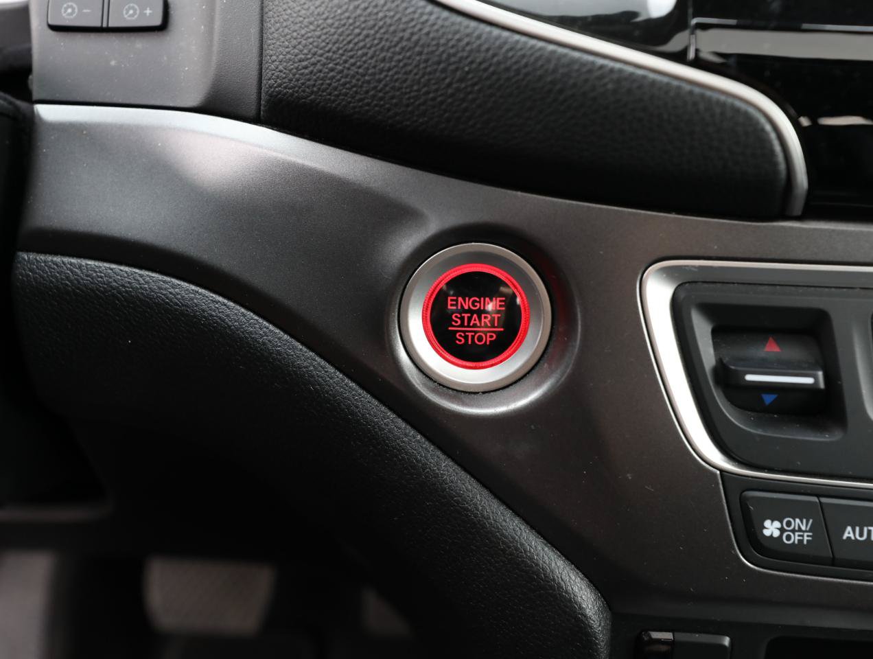 Used 2019 Honda Pilot EX-L image 24