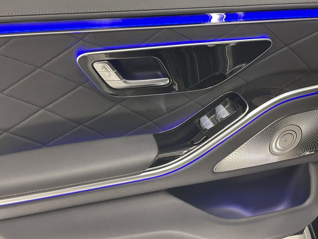Certified 2025 Mercedes-Benz S 580e 4MATIC Sedan image 25