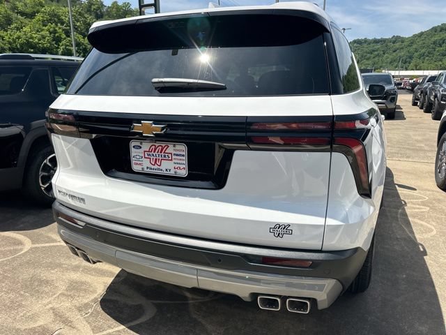 New 2026 Chevrolet Traverse LT w/ Driver Confidence Package FWD image 3