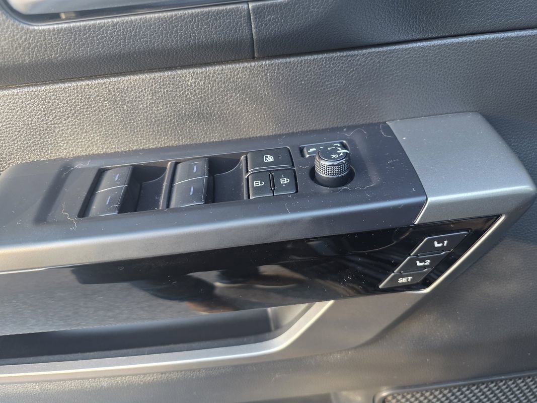 Used 2024 Toyota Sequoia Limited image 24