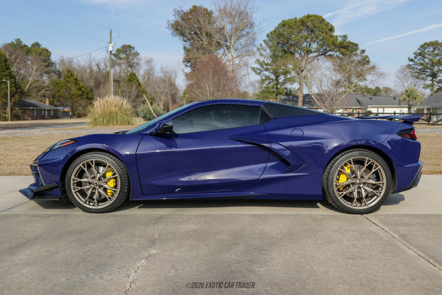 Used 2025 Chevrolet Corvette Stingray Premium Conv w/ Z51 Performance Package RWD image 15