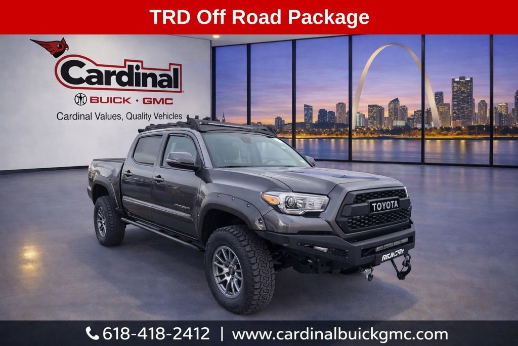 Used 2020 Toyota Tacoma TRD Off-Road image 1