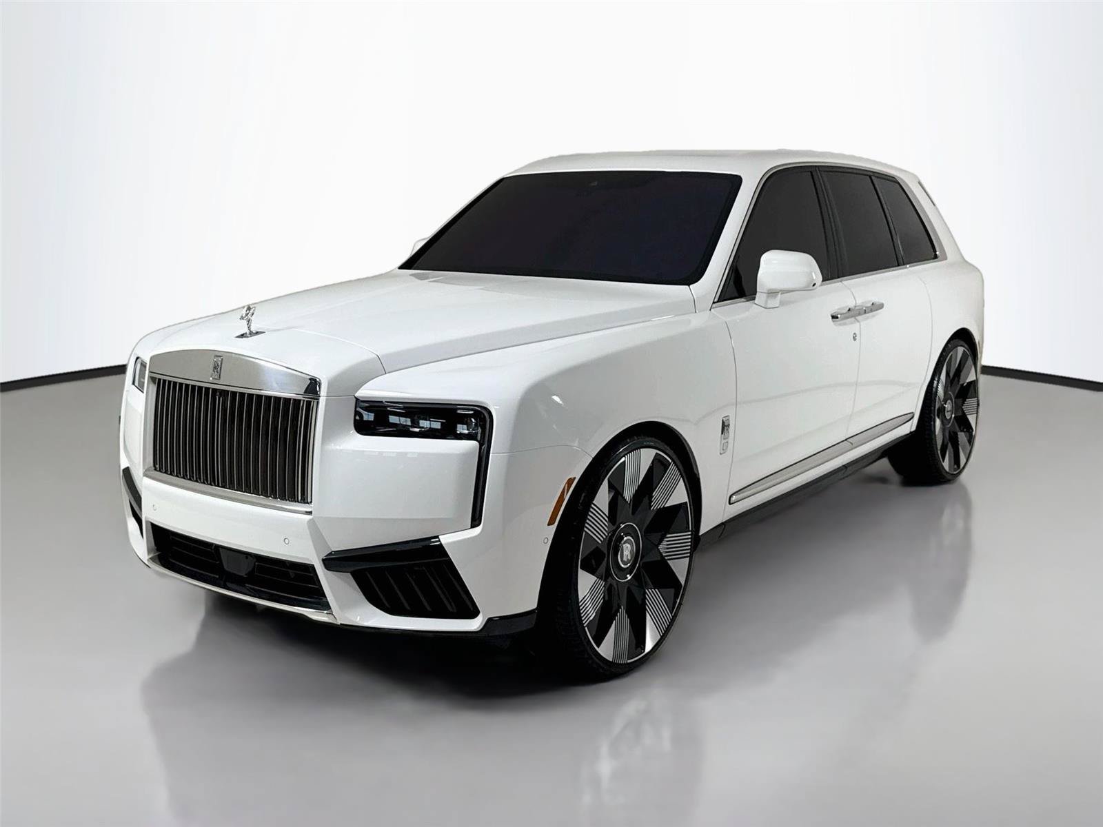 Used 2025 Rolls-Royce Cullinan AWD/4WD image 10