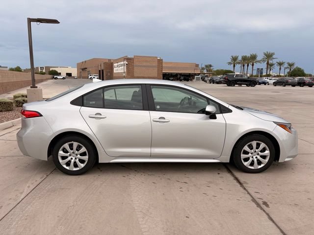 Used 2026 Toyota Corolla LE FWD image 5