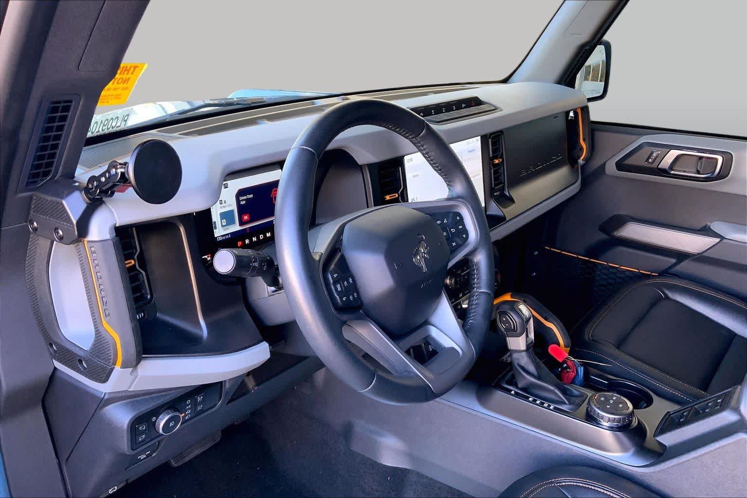 Used 2023 Ford Bronco Badlands w/ Sasquatch Package AWD/4WD image 16