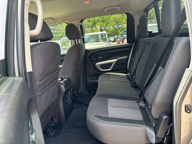 Used 2021 Nissan Titan SV w/ SV Convenience Package AWD/4WD image 19