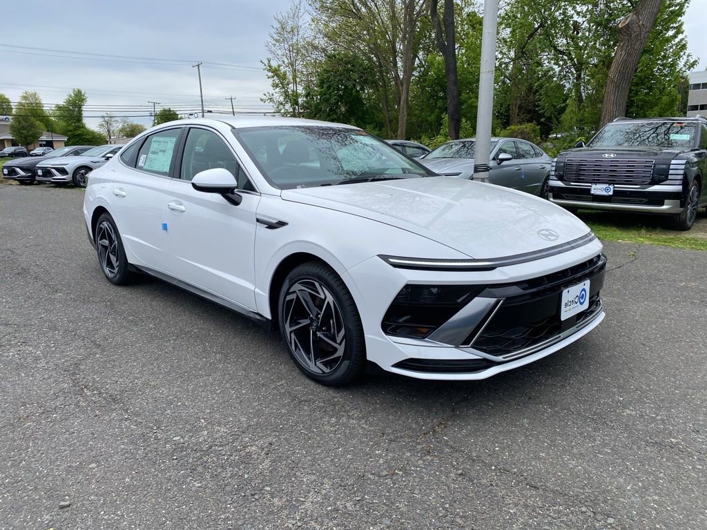 New 2026 Hyundai Sonata SEL FWD image 1