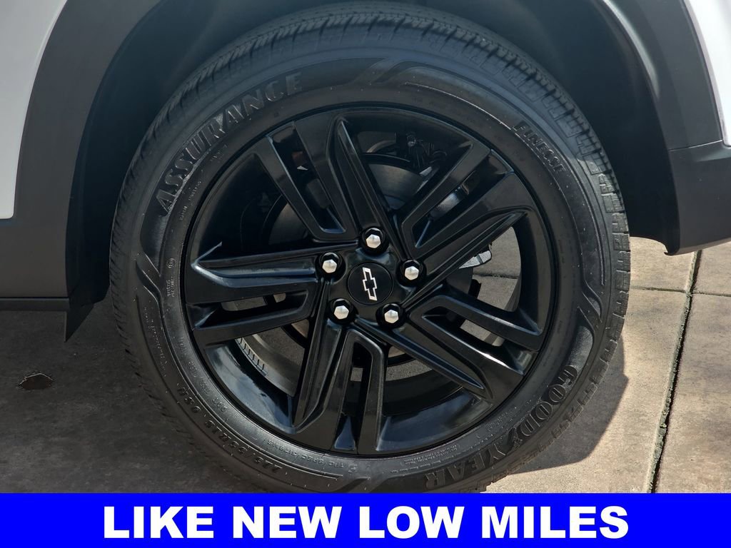 Used 2025 Chevrolet Trax ACTIV w/ Driver Confidence Package image 36