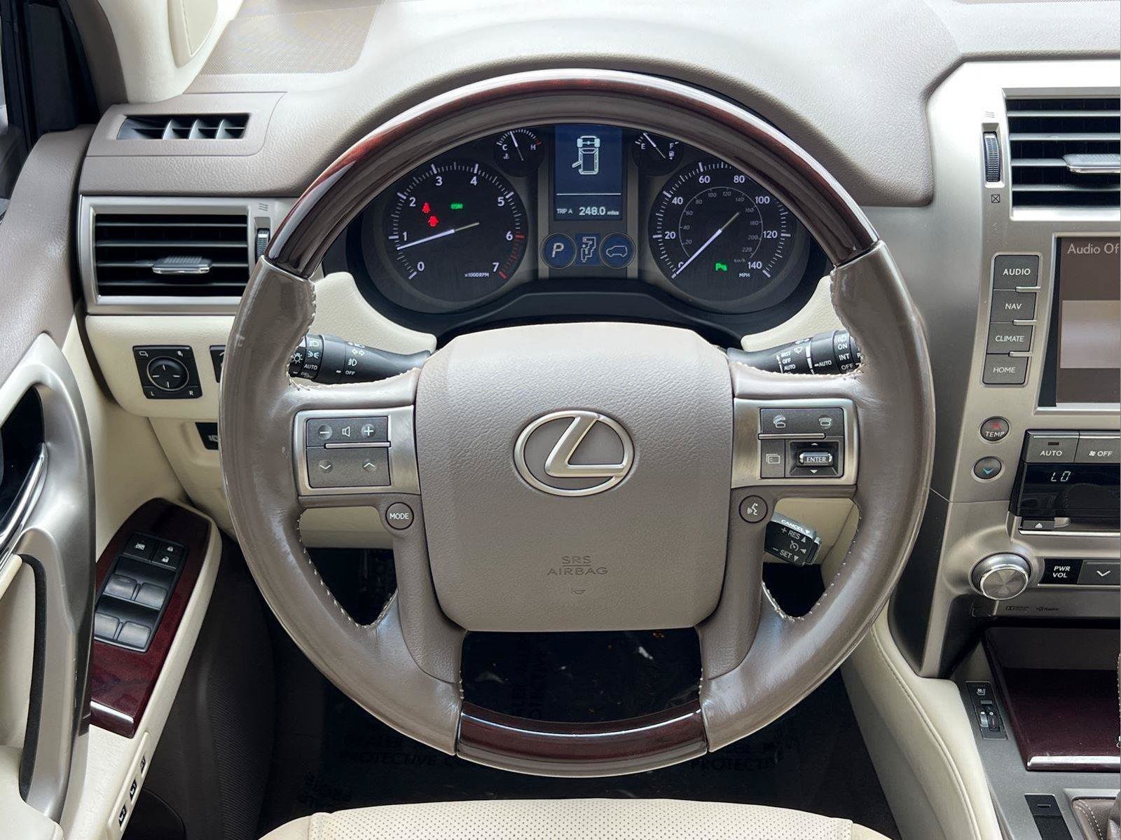 Used 2018 Lexus GX 460 Premium AWD/4WD image 19