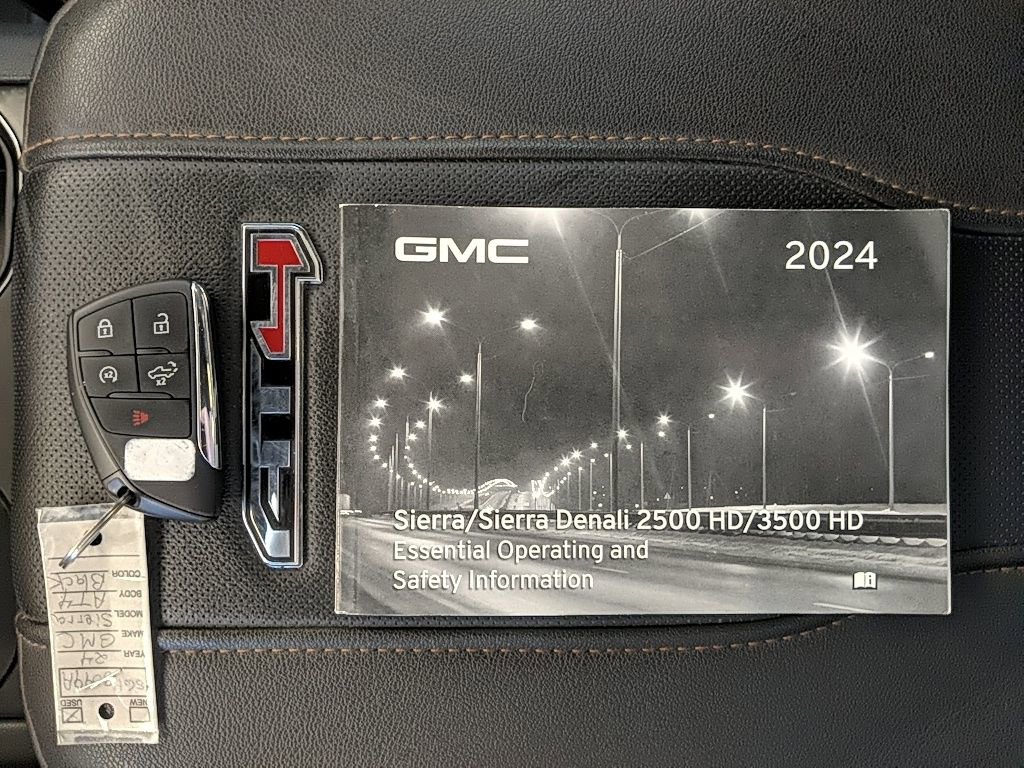 Used 2024 GMC Sierra 2500 AT4 w/ AT4 Premium Plus Package image 36