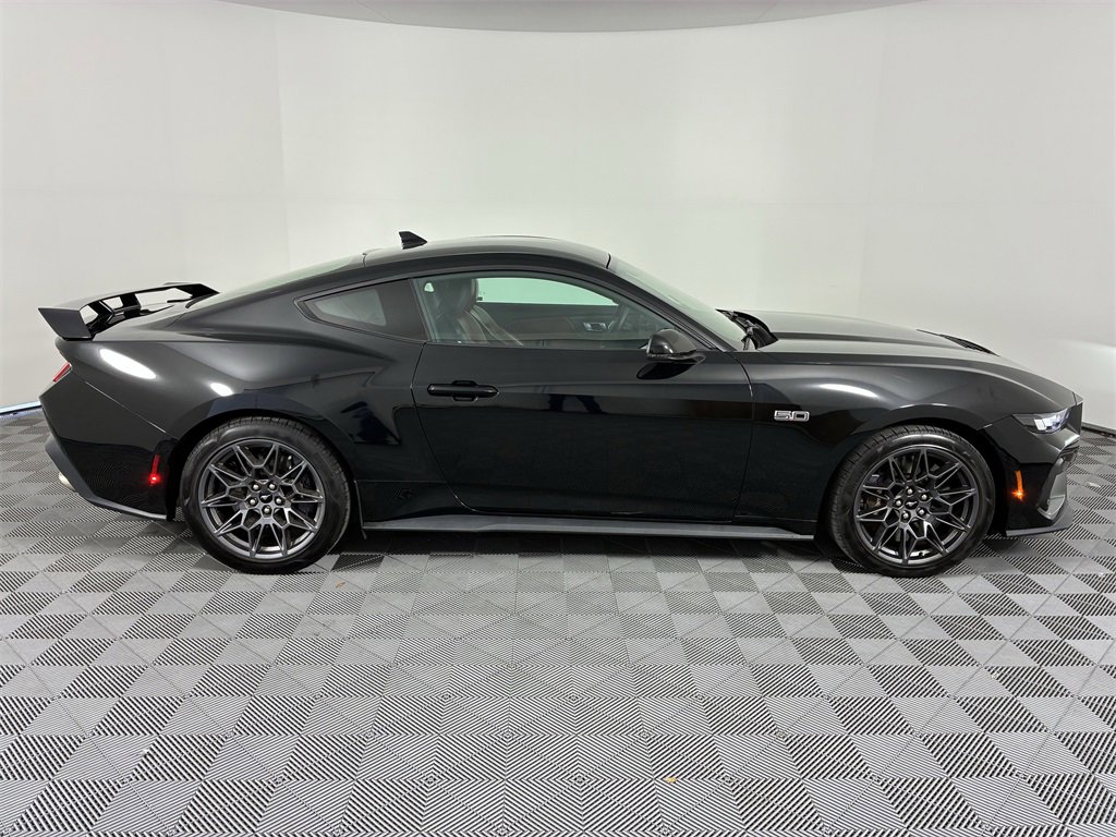 Used 2024 Ford Mustang GT Premium w/ GT Performance Package image 4