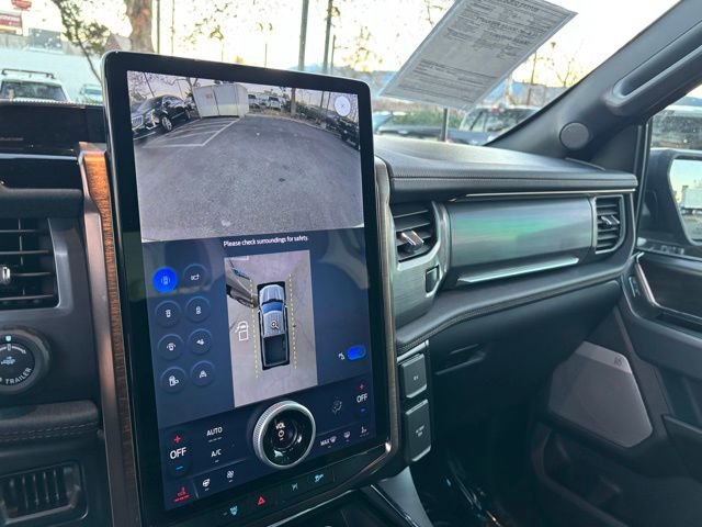 Used 2024 Ford F150 Lightning Lariat image 21