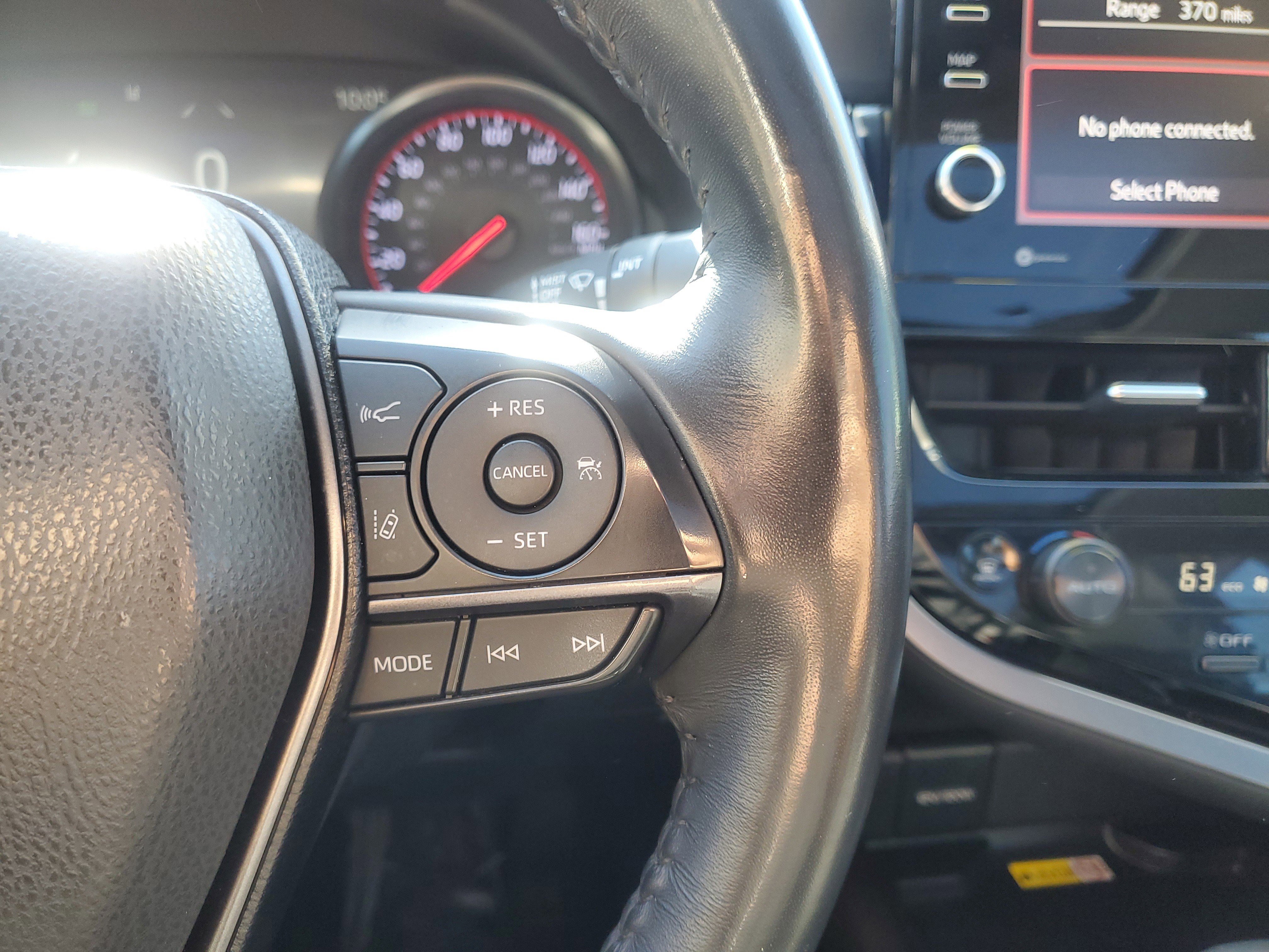 Used 2022 Toyota Camry XSE image 23