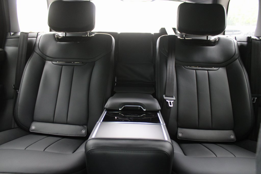 New 2025 Land Rover Range Rover SV image 53