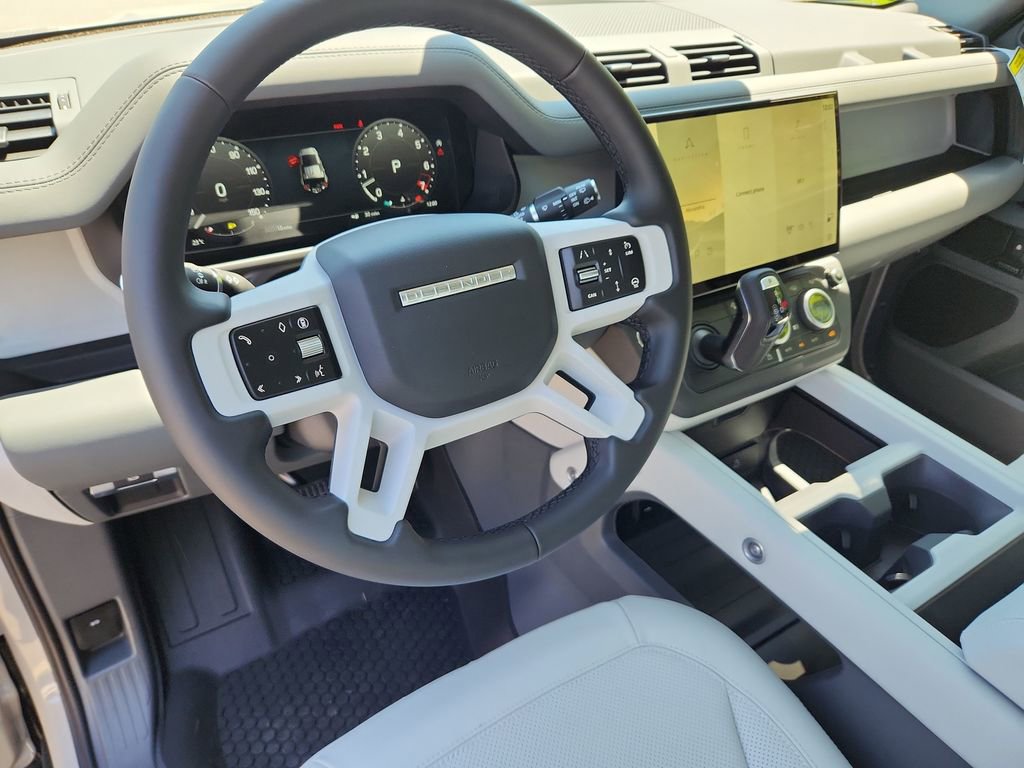 New 2026 Land Rover Defender 110 X-Dynamic SE AWD/4WD image 14