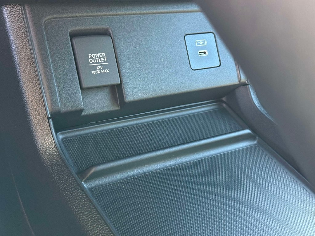 Used 2025 Acura RDX SH-AWD image 26