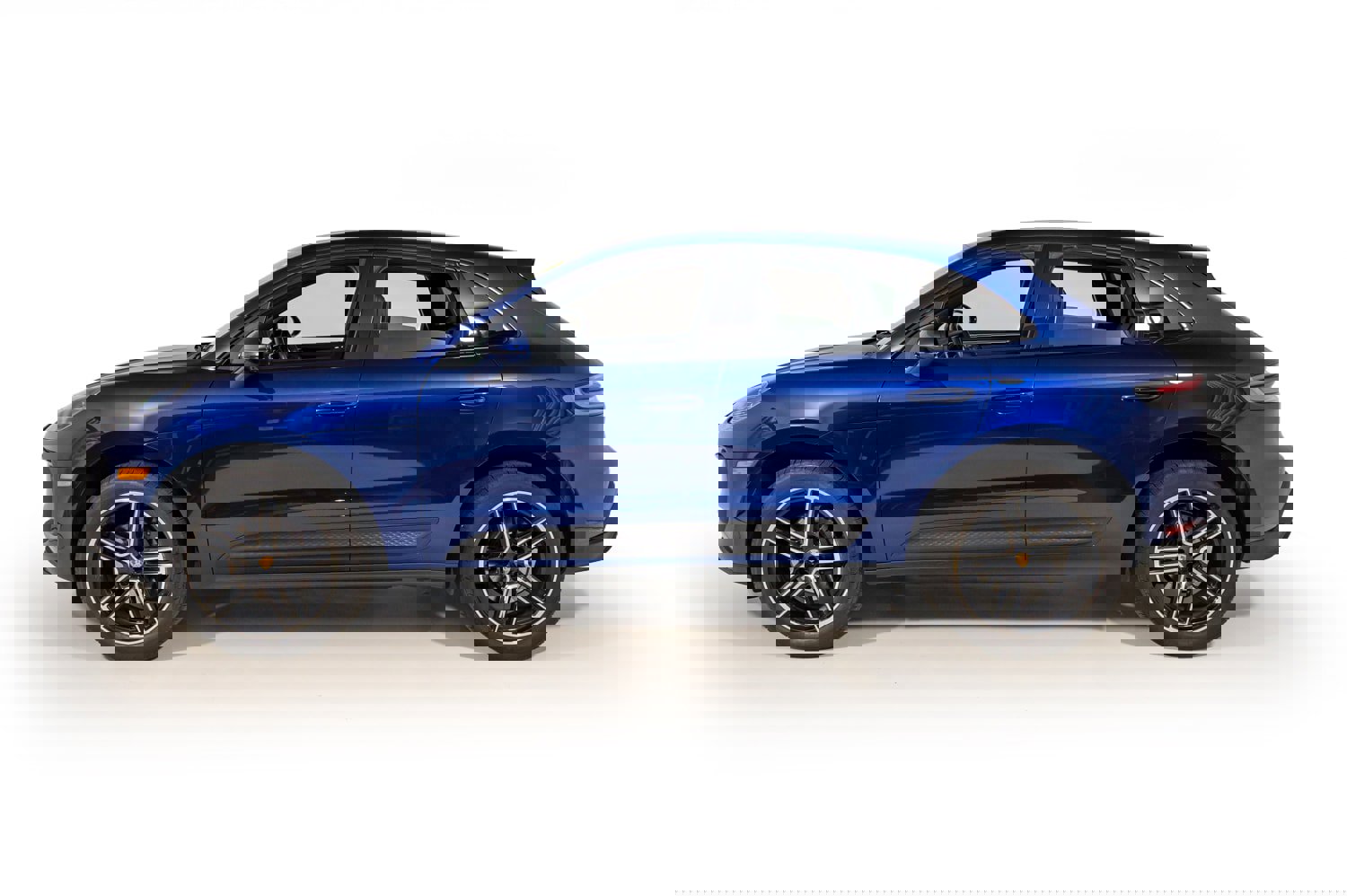 Used 2023 Porsche Macan image 5