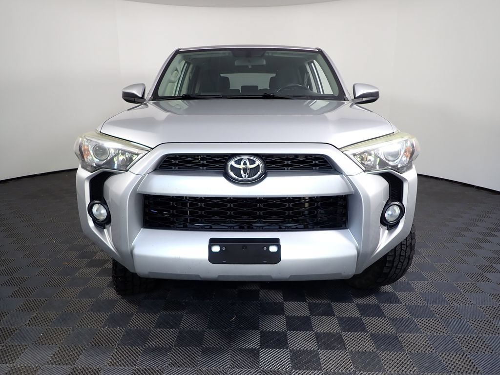 Used 2014 Toyota 4Runner SR5 AWD/4WD image 8