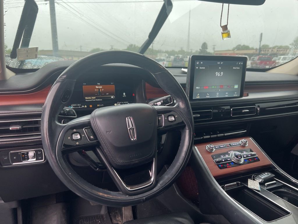 Used 2020 Lincoln Aviator Reserve w/ Equipment Group 202A image 10