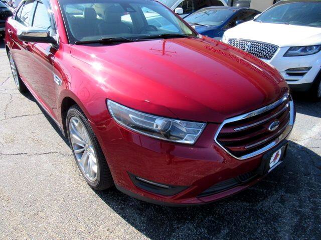 Used 2017 Ford Taurus Limited image 1