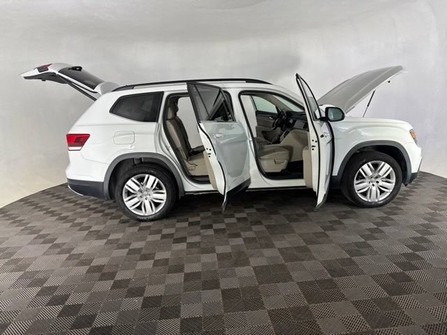 Used 2020 Volkswagen Atlas SE w/ Panoramic Sunroof Package FWD image 16