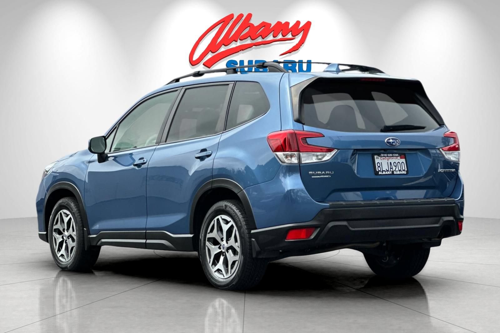 Used 2019 Subaru Forester Premium AWD/4WD image 7