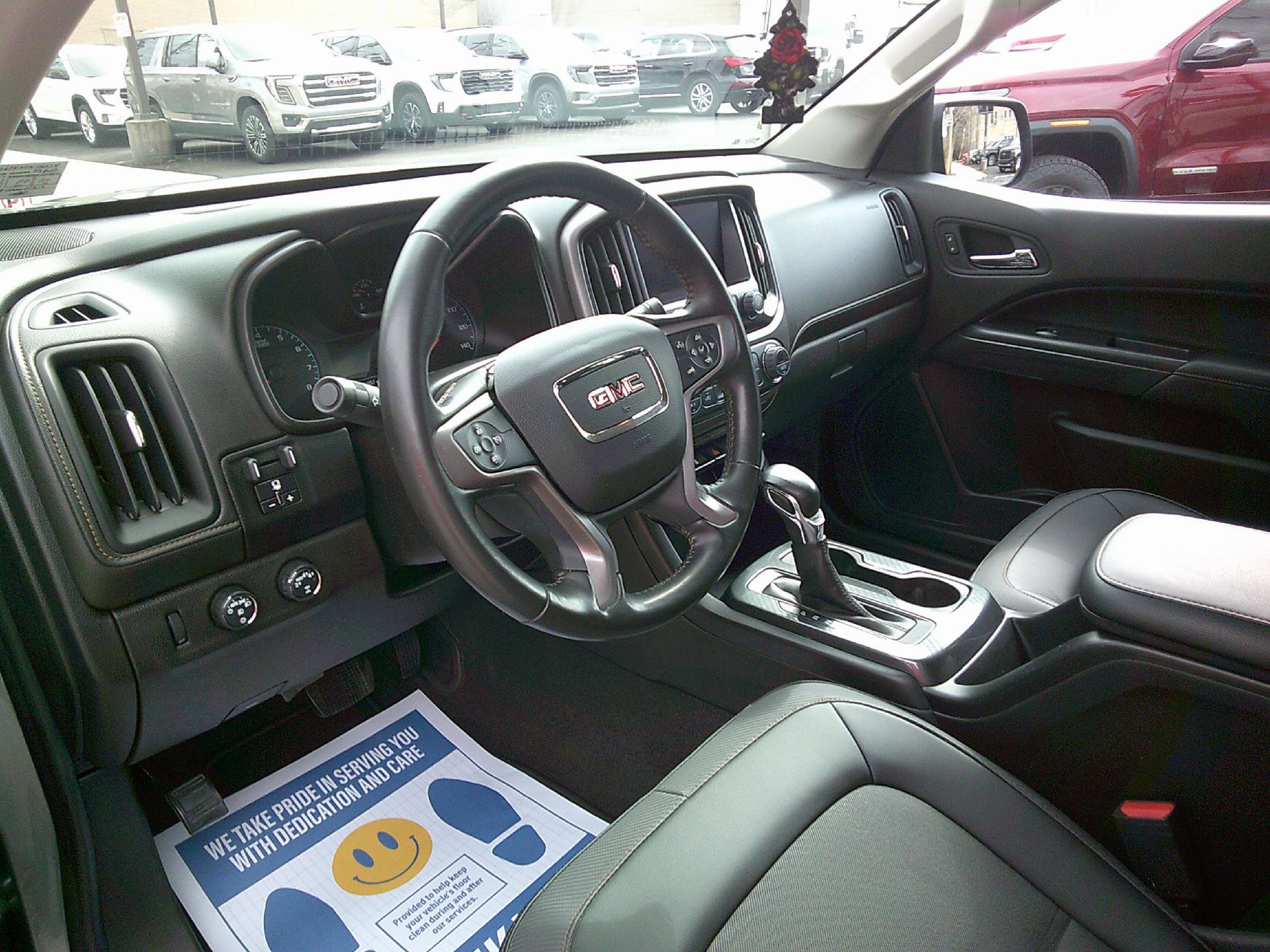 Used 2022 GMC Canyon AT4 w/ Trailering Package image 8