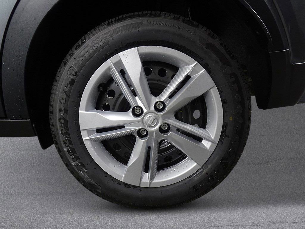 New 2025 Nissan Kicks Play S image 9