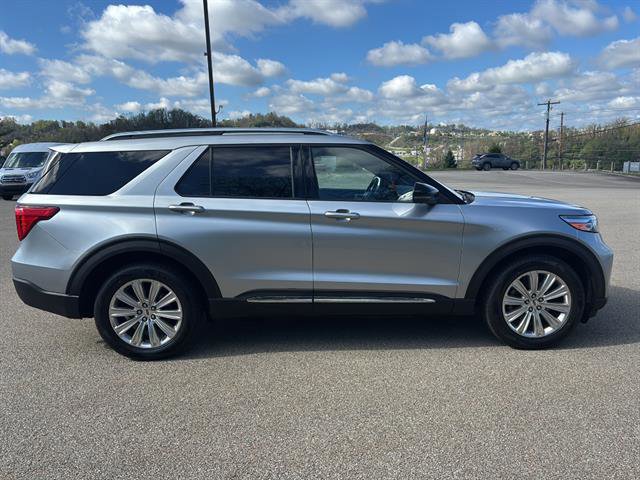 Certified 2020 Ford Explorer Limited AWD/4WD image 5