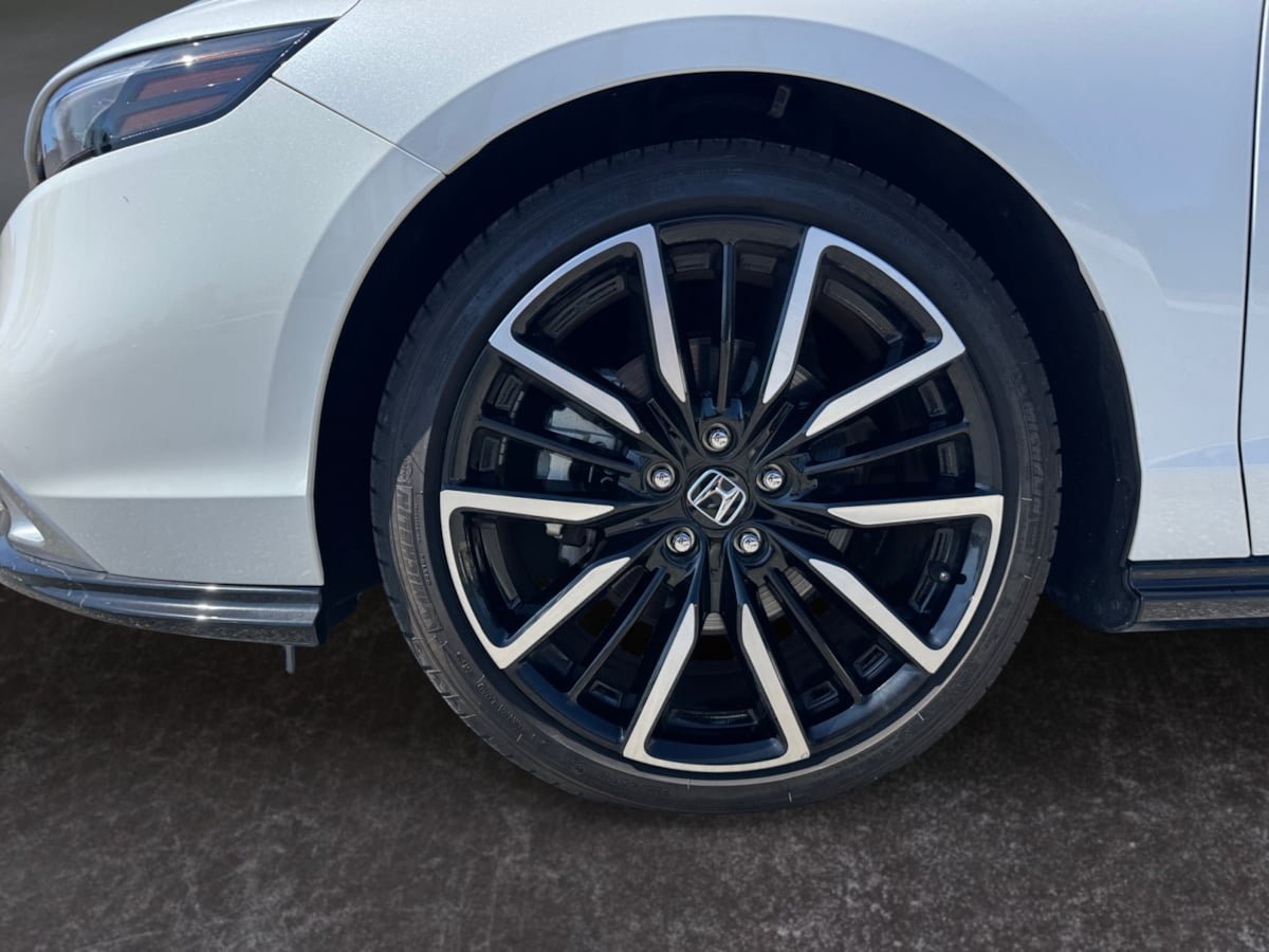 Used 2025 Honda Accord Touring image 9