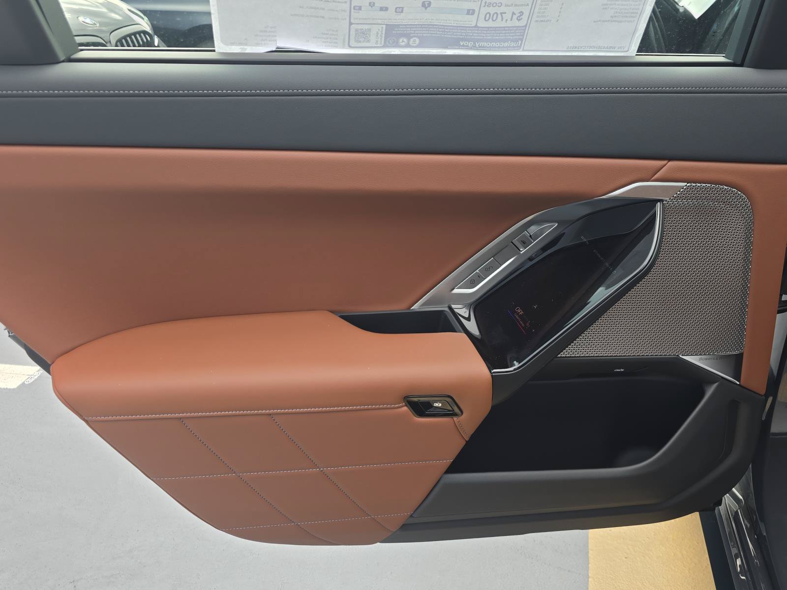New 2026 BMW 750e xDrive AWD/4WD image 10