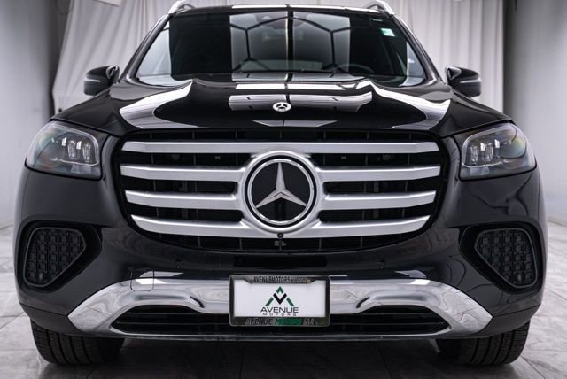 Used 2025 Mercedes-Benz GLS 450 4MATIC image 7