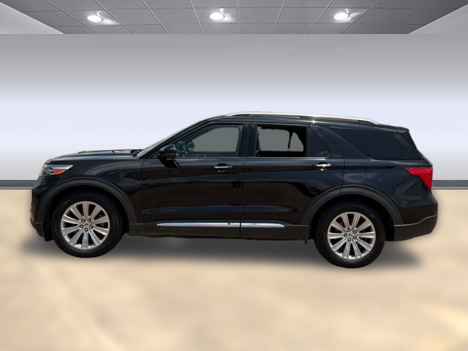 Used 2020 Ford Explorer Limited w/ Class III Trailer Tow Package RWD image 2