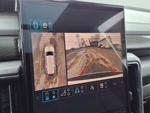 New 2026 GMC Yukon XL AT4 w/ AT4 Premium Plus Package AWD/4WD image 7