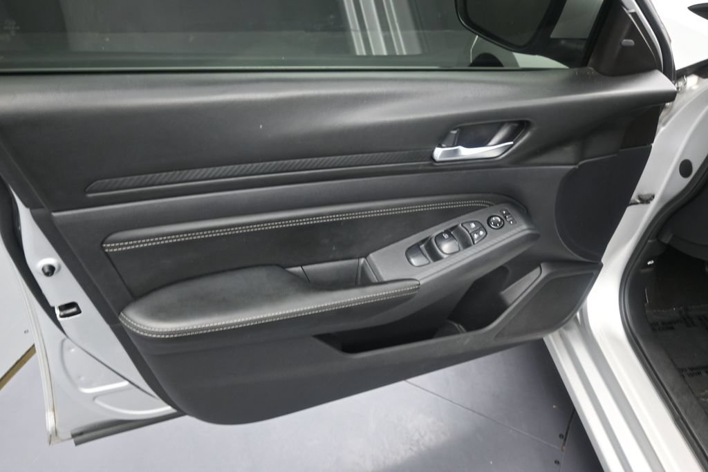 Used 2020 Nissan Altima 2.5 S w/ Driver Assist Package FWD image 11