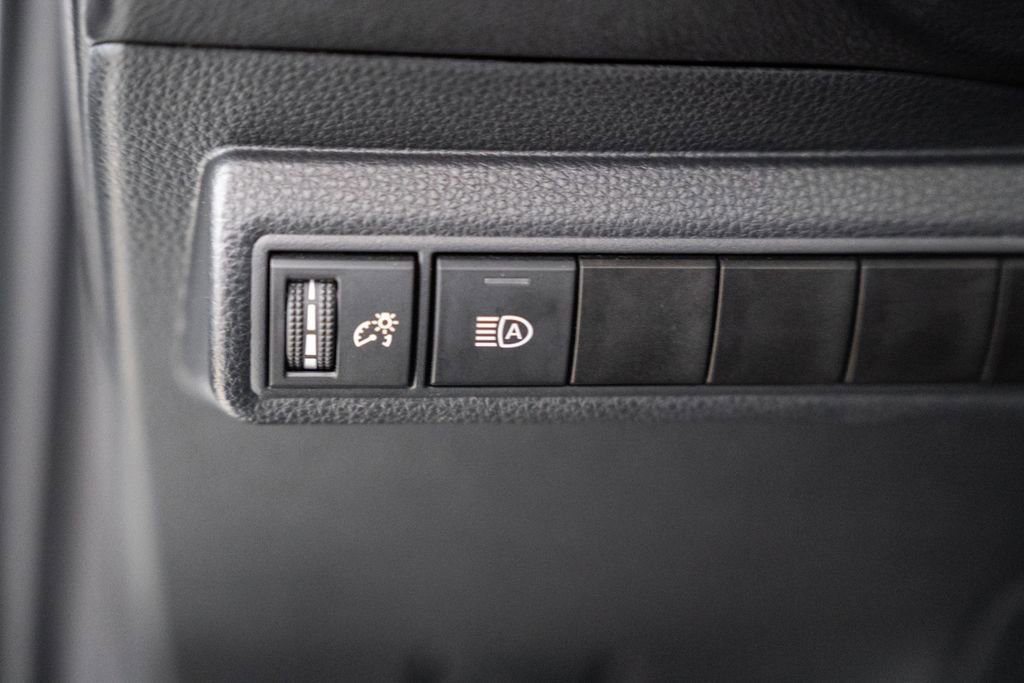 Used 2024 Toyota Corolla LE image 33