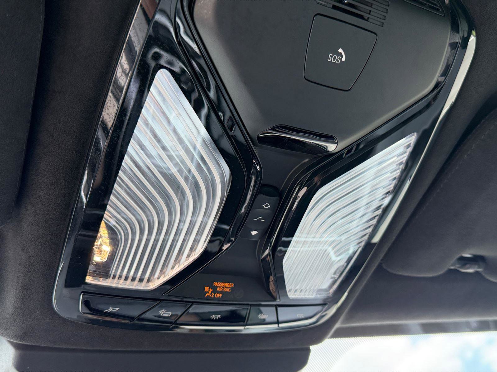 Used 2023 BMW X7 xDrive40i w/ Executive Package image 34