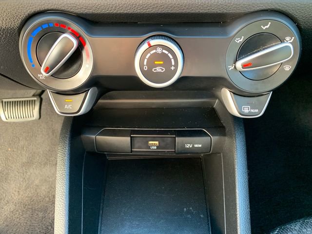 Used 2023 Kia Rio S image 30