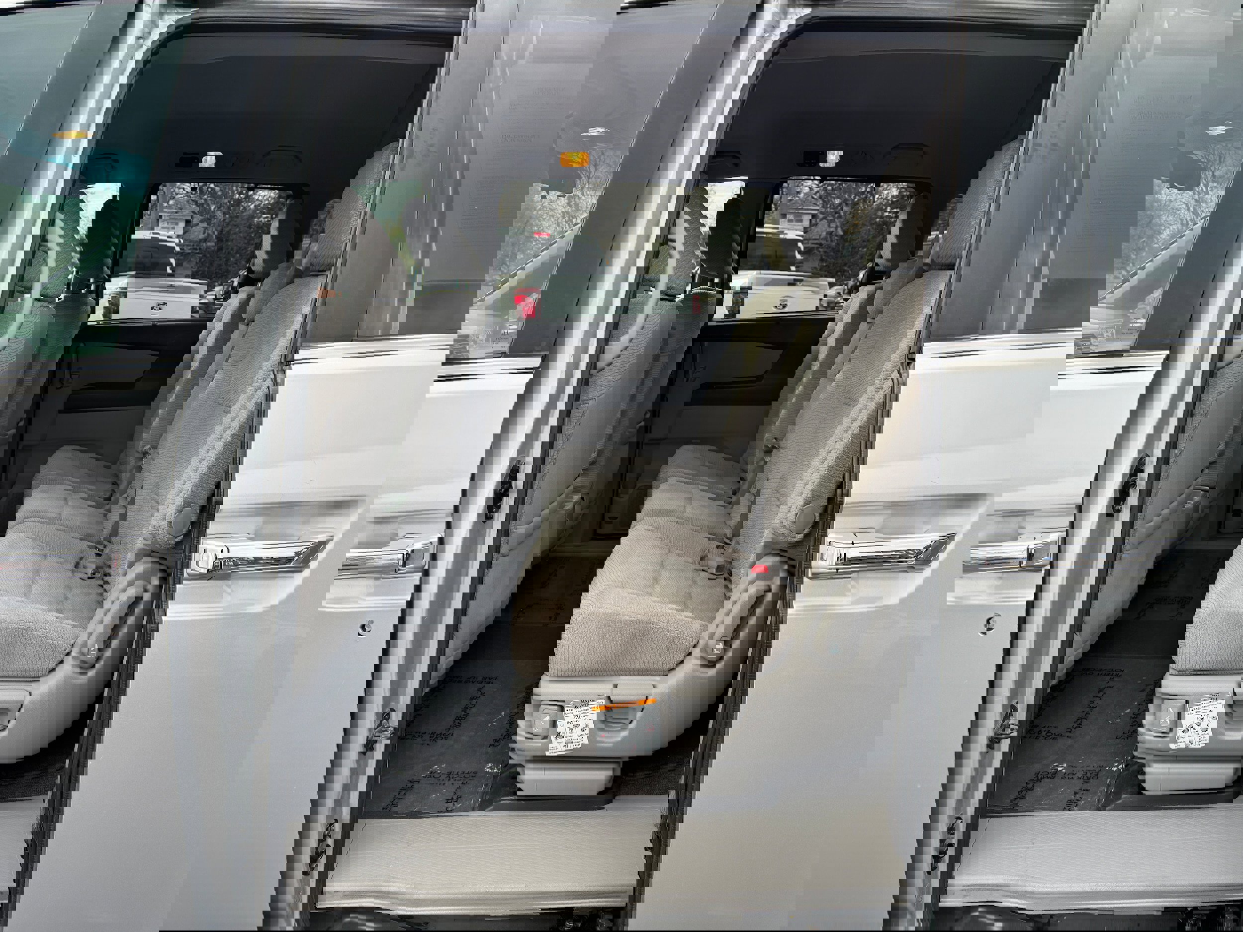 Used 2012 Honda Odyssey EX image 12