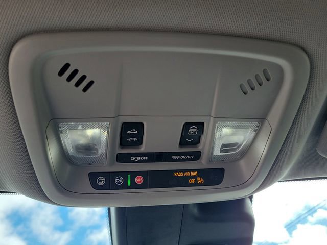 Used 2023 Chevrolet Malibu LT FWD image 33