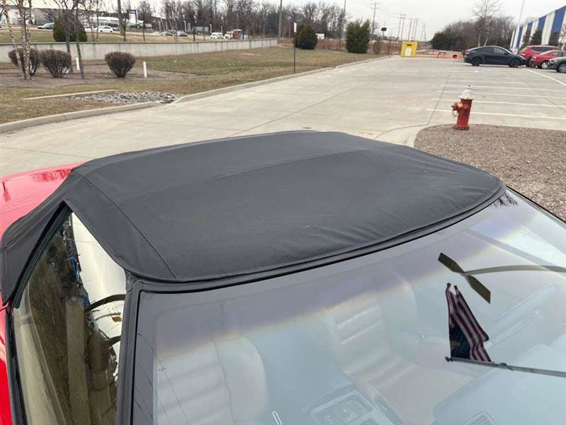 Used 1990 Chevrolet Corvette Convertible RWD image 34