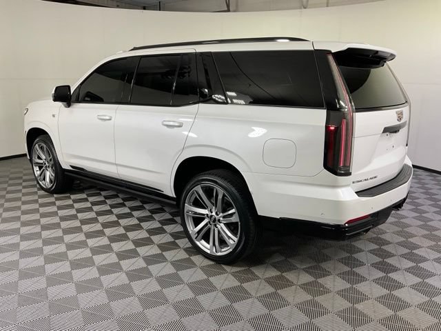 Certified 2025 Cadillac Escalade Sport w/ Touring Package AWD/4WD image 4