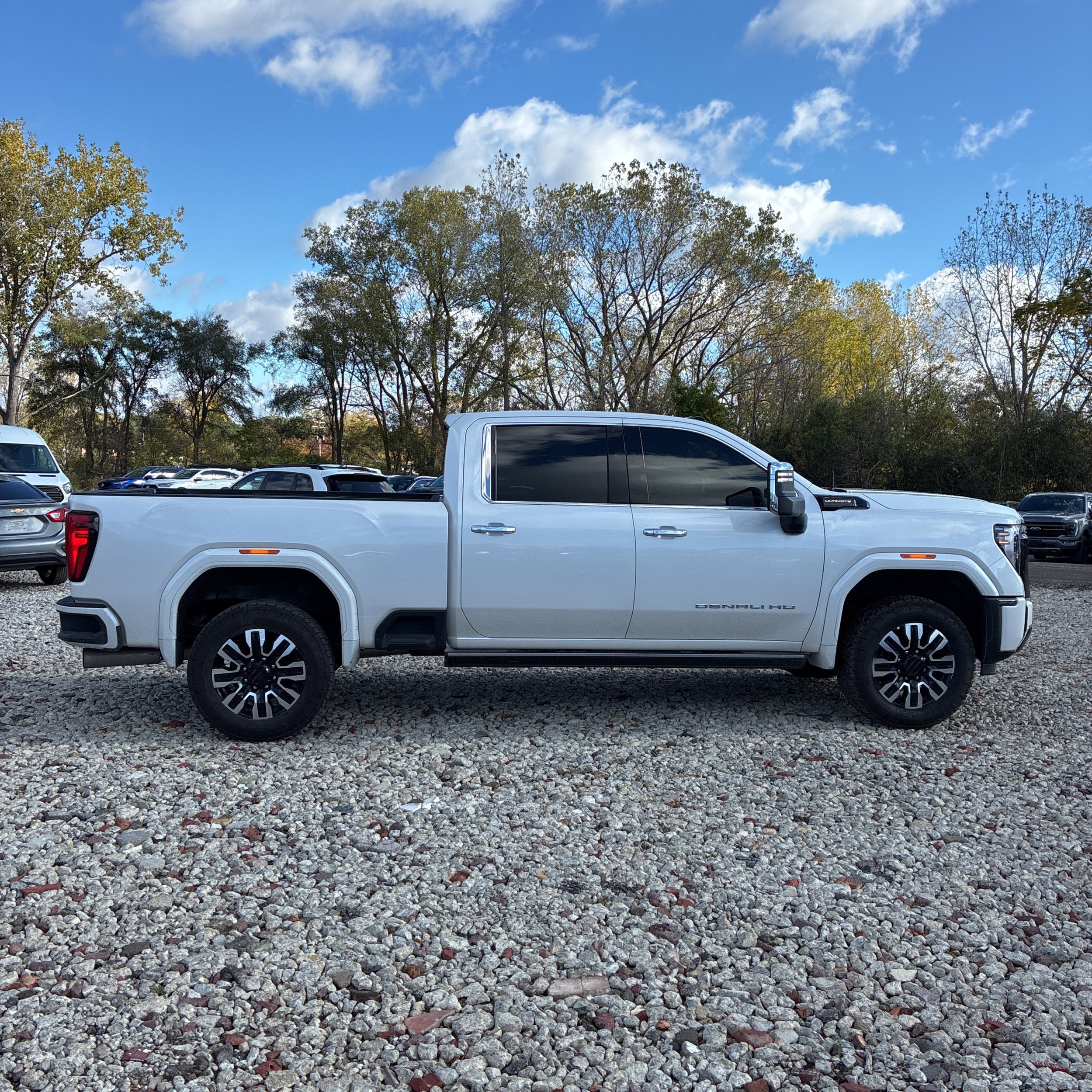 Used 2024 GMC Sierra 2500 Denali Ultimate image 12
