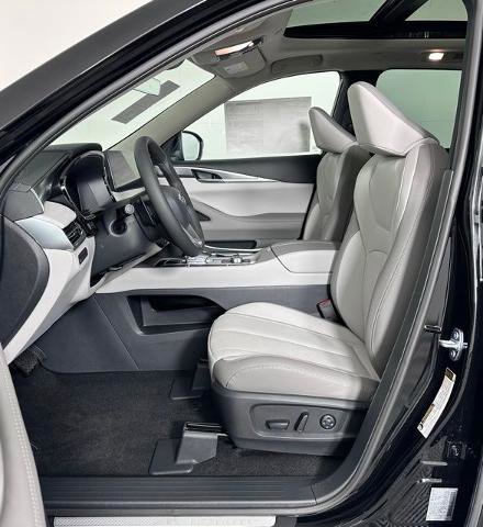 Certified 2026 INFINITI QX60 Pure w/ Cargo Package FWD image 11
