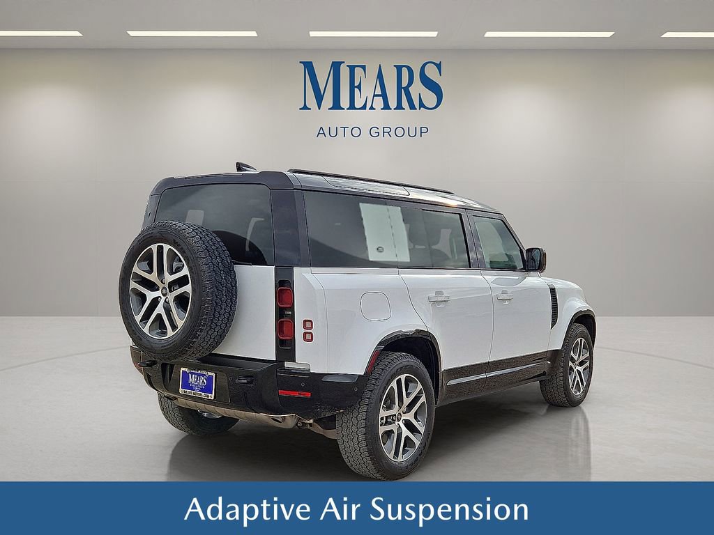 Used 2024 Land Rover Defender 110 X-Dynamic SE image 6