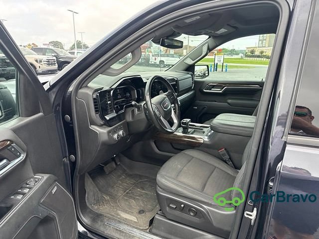 Used 2023 GMC Sierra 1500 Elevation w/ Preferred Package AWD/4WD image 9